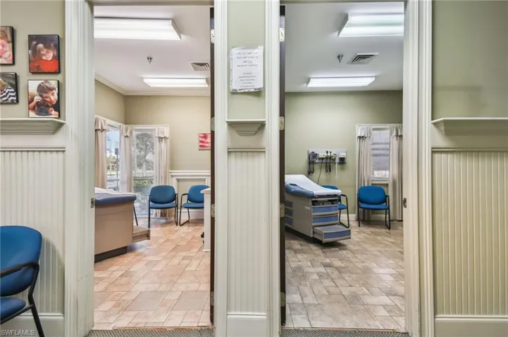 7305  Professional E PKWY, Sarasota, FL 34240