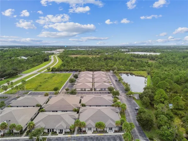 7305  Professional E PKWY, Sarasota, FL 34240