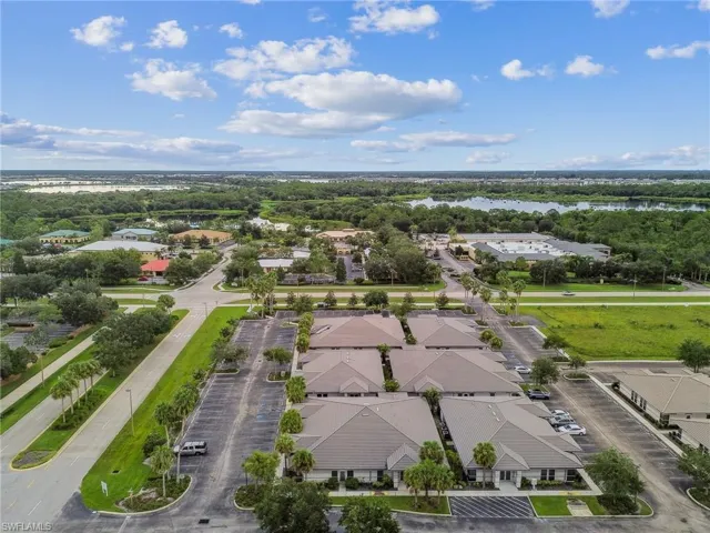 7305  Professional E PKWY, Sarasota, FL 34240