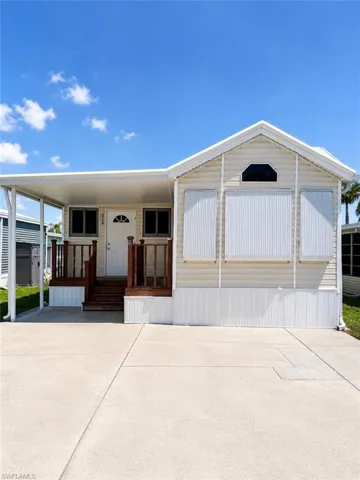 334 Blue Spring Ter, North Fort Myers, Florida 33903