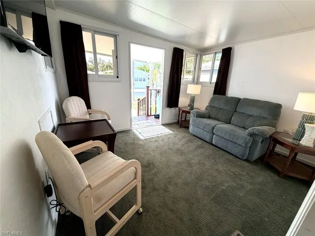 334 Blue Spring Ter, North Fort Myers, Florida 33903