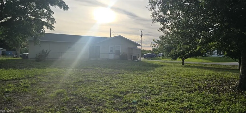 1401 Yvonne Ave S, Lehigh Acres, Florida 33976