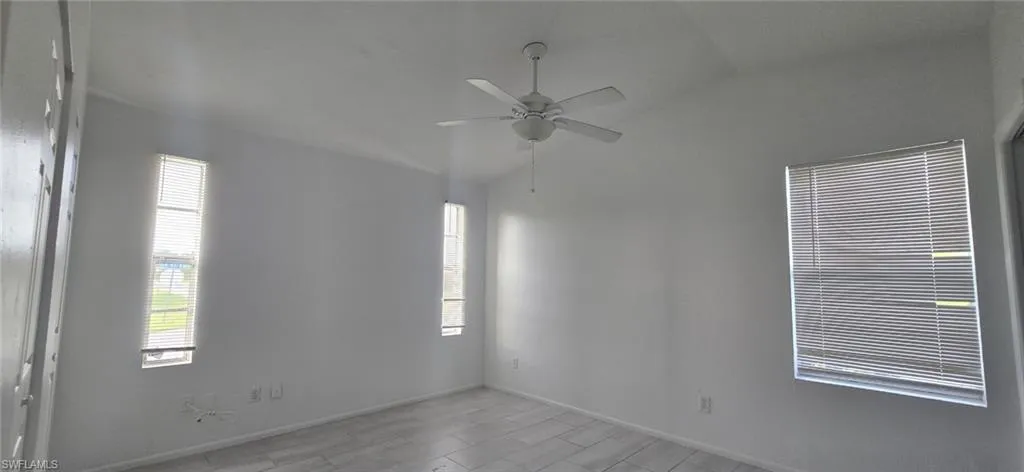 1401 Yvonne Ave S, Lehigh Acres, Florida 33976