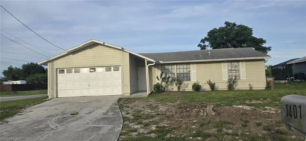 1401 Yvonne Ave S, Lehigh Acres, Florida 33976