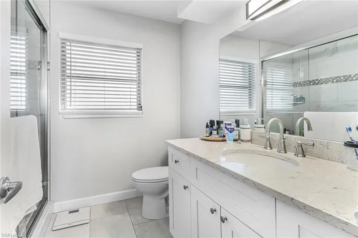 169  Wickliffe  DR, Naples, FL 34110