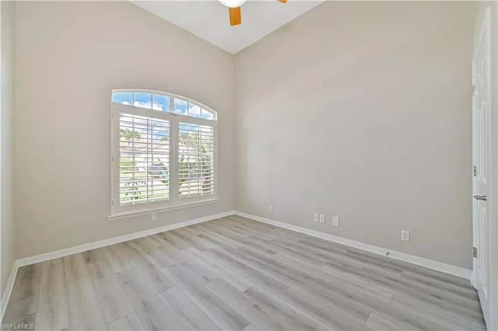 324  Spider Lily  LN, Naples, FL 34119