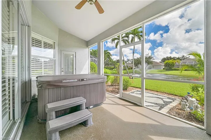 324  Spider Lily  LN, Naples, FL 34119
