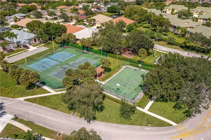 324  Spider Lily  LN, Naples, FL 34119