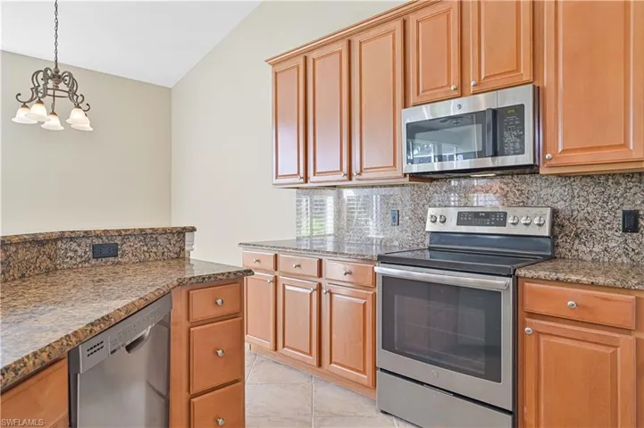 324  Spider Lily  LN, Naples, FL 34119