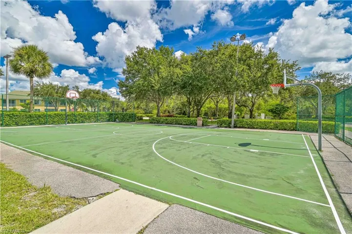 324  Spider Lily  LN, Naples, FL 34119