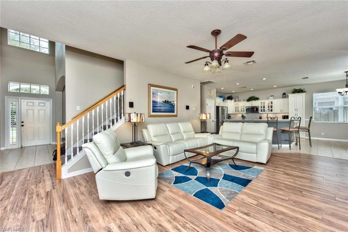 127 Burnt Pine DR, NAPLES FL 34119