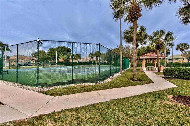 127 Burnt Pine DR, NAPLES FL 34119