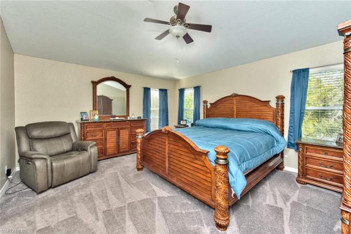 127 Burnt Pine DR, NAPLES FL 34119