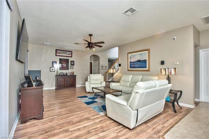 127 Burnt Pine DR, NAPLES FL 34119