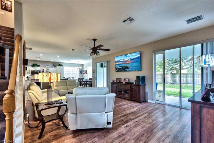 127 Burnt Pine DR, NAPLES FL 34119