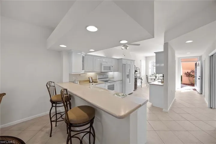 2365  Bayou  LN, Naples, FL 34112