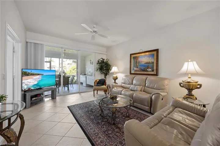2365  Bayou  LN, Naples, FL 34112
