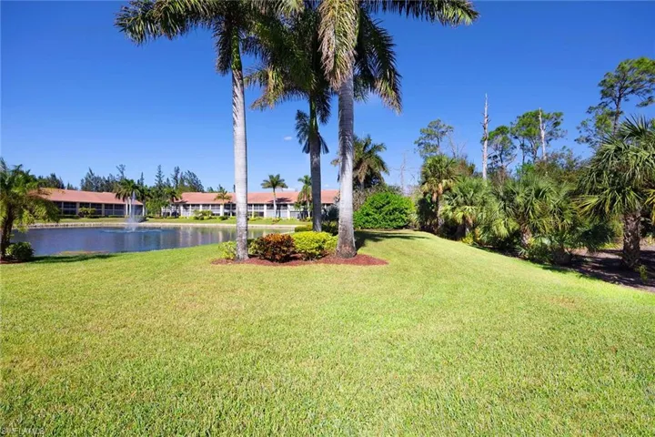 2365  Bayou  LN, Naples, FL 34112