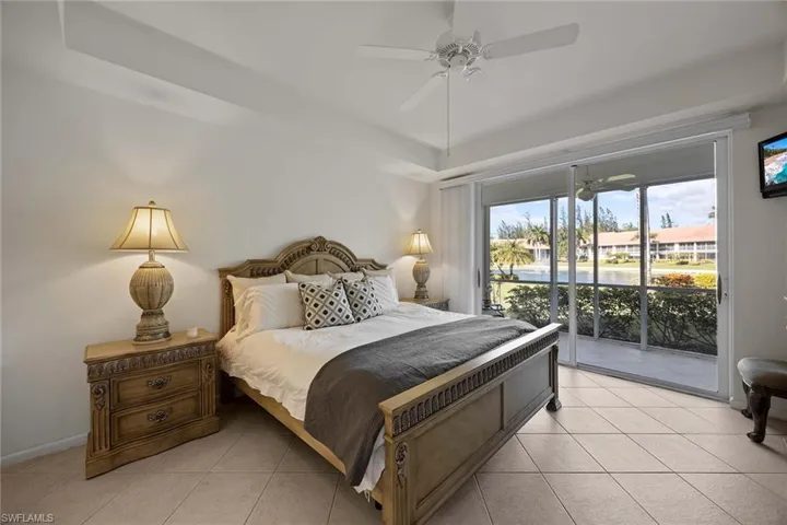 2365  Bayou  LN, Naples, FL 34112