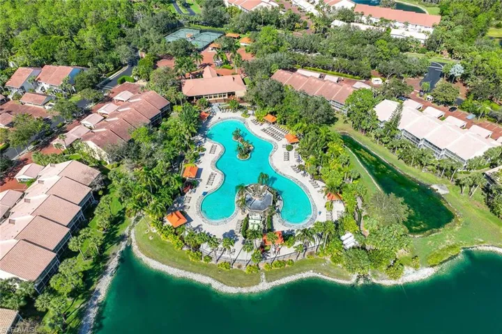 2365  Bayou  LN, Naples, FL 34112