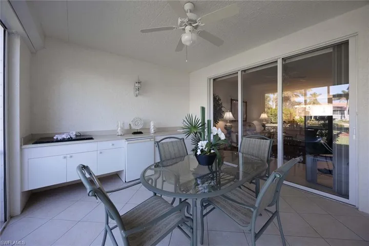 2365  Bayou  LN, Naples, FL 34112