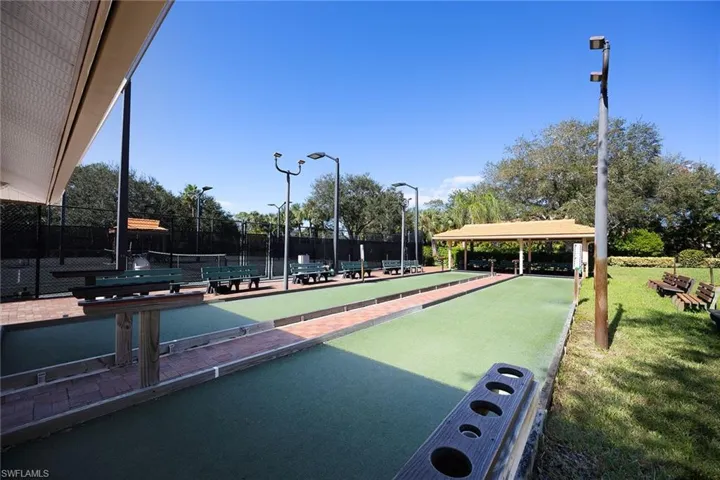 2365  Bayou  LN, Naples, FL 34112