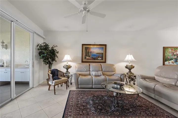 2365  Bayou  LN, Naples, FL 34112