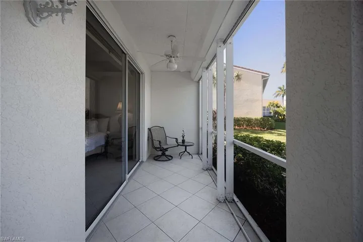2365  Bayou  LN, Naples, FL 34112