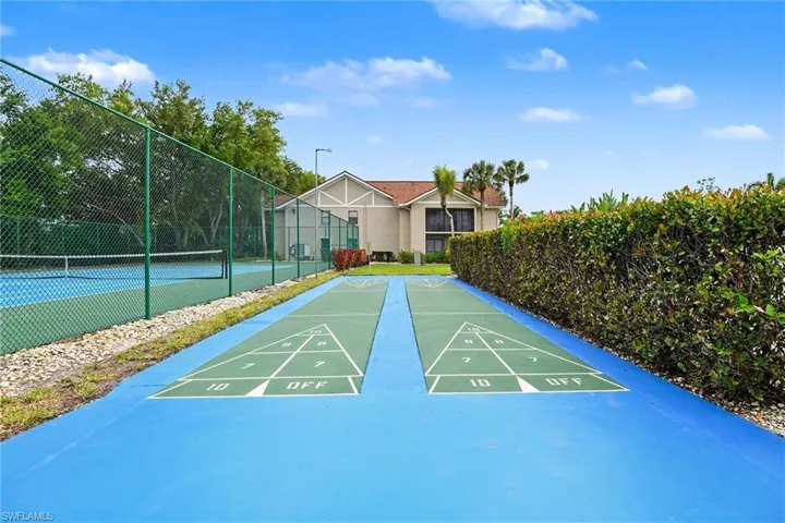 9652 Windsor Gardens Ln 203, Fort Myers, Florida 33919