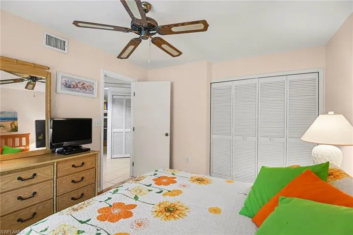 9652 Windsor Gardens Ln 203, Fort Myers, Florida 33919