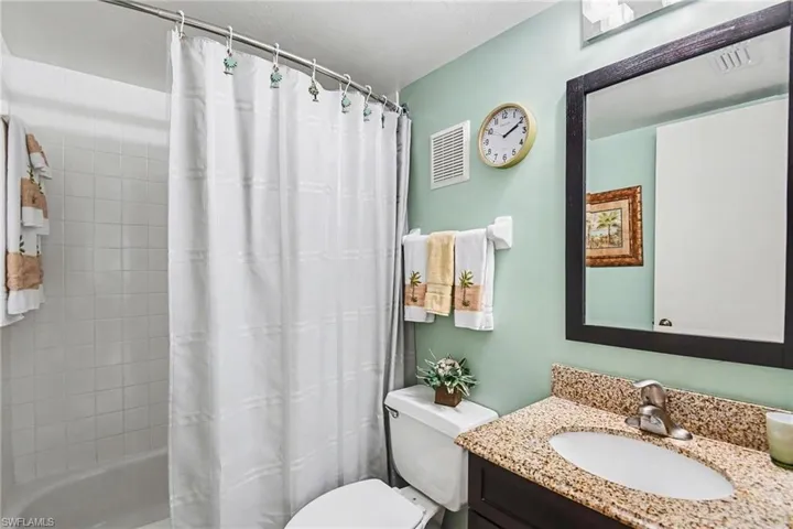 9652 Windsor Gardens Ln 203, Fort Myers, Florida 33919