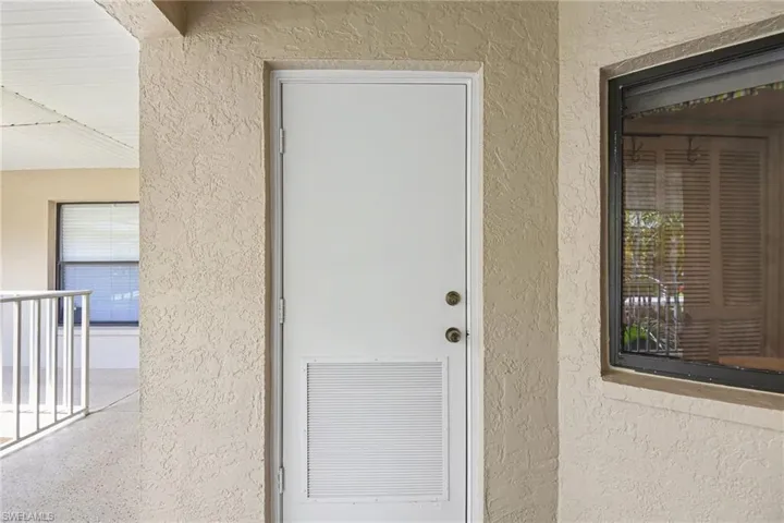 9652 Windsor Gardens Ln 203, Fort Myers, Florida 33919