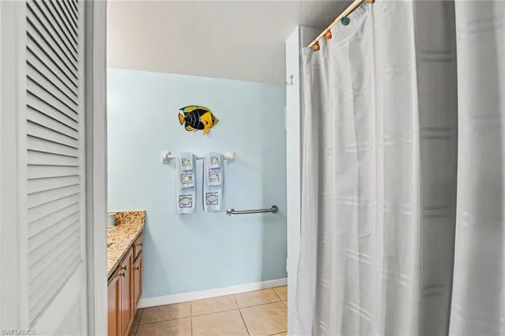 9652 Windsor Gardens Ln 203, Fort Myers, Florida 33919