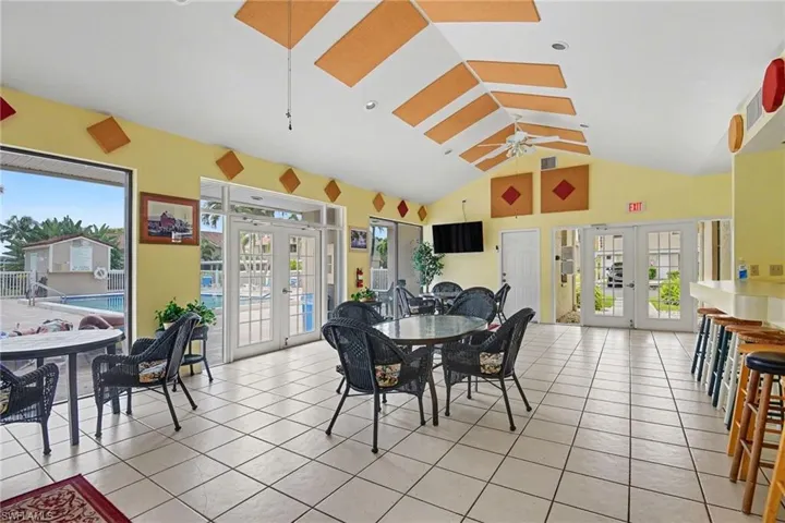 9652 Windsor Gardens Ln 203, Fort Myers, Florida 33919