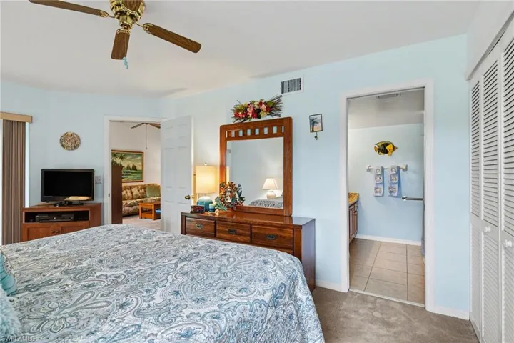 9652 Windsor Gardens Ln 203, Fort Myers, Florida 33919
