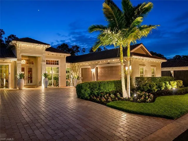 14679 Liesl Ct W, Naples, Florida 34109