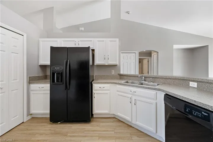 2720 Soaring Hawk Dr, Fort Myers, Florida 33905