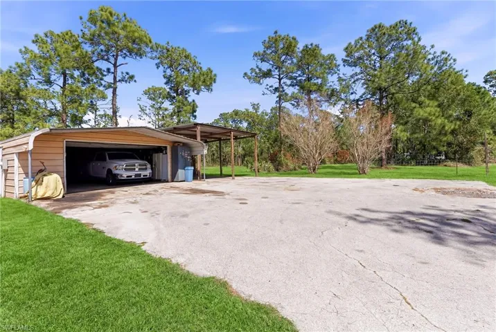 2821  24th NE AVE, Naples, FL 34120