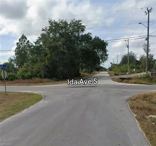 2820 5th St Sw, Lehigh Acres, Florida 33976