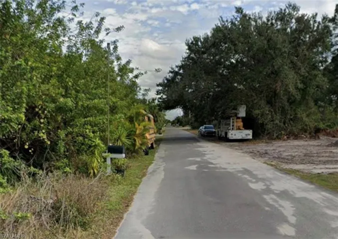 2820 5th St Sw, Lehigh Acres, Florida 33976