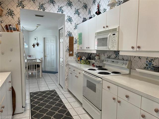 4045  Cape Cole  BLVD, PUNTA GORDA, FL 33955
