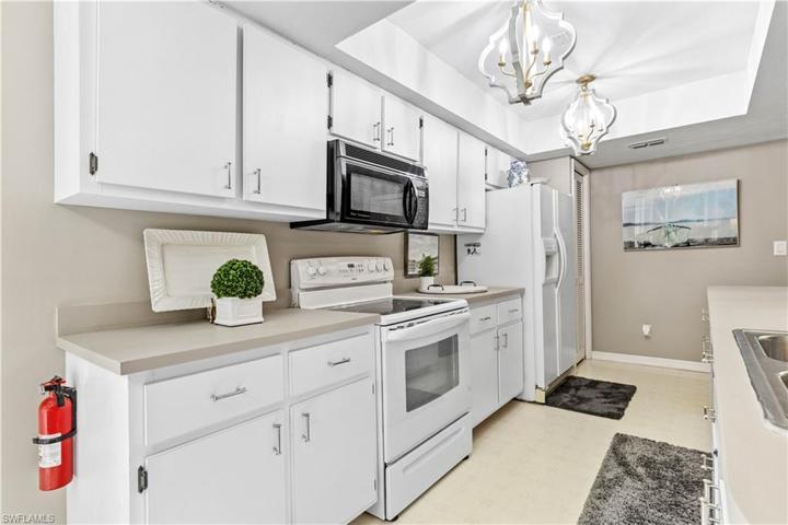 17700  Dracena  CIR, North Fort Myers, FL 33917