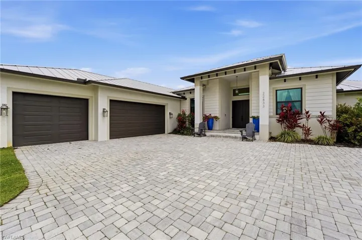 22833 Yellow Button Ln, Alva, Florida 33920