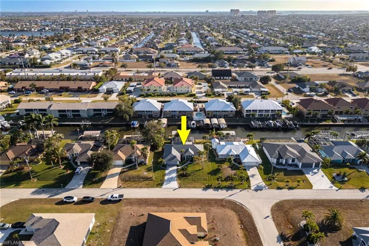 842 Sw 47th St, Cape Coral, Florida 33914