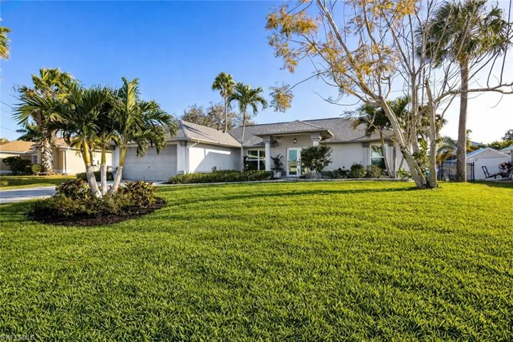 842 Sw 47th St, Cape Coral, Florida 33914