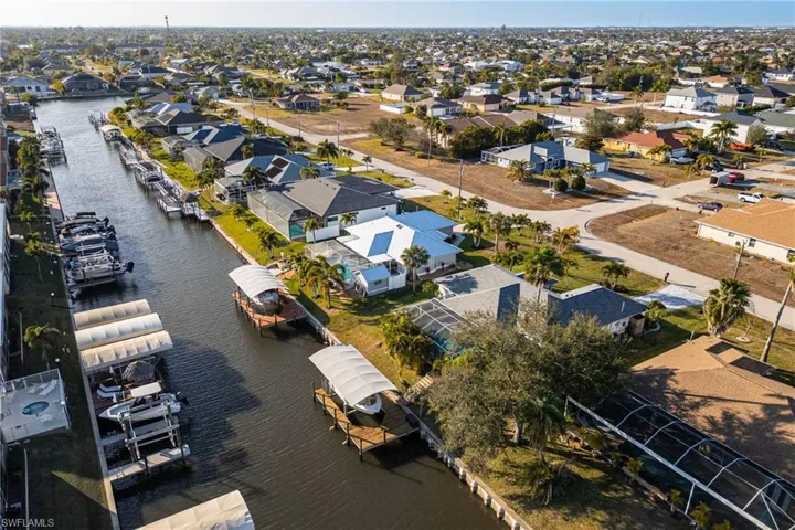 842 Sw 47th St, Cape Coral, Florida 33914