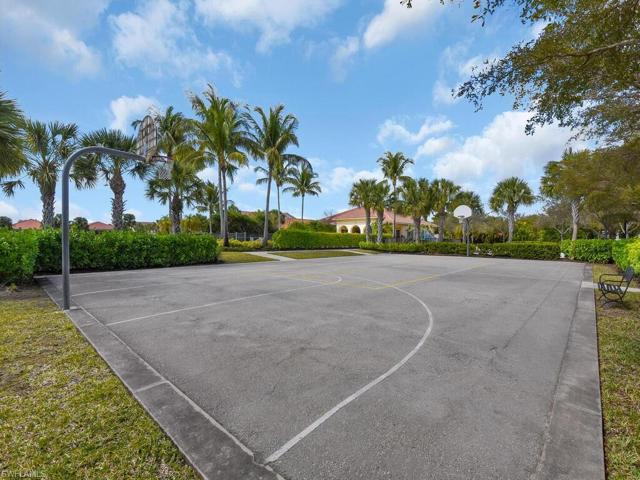 13346  Kent  ST, Naples, FL 34109