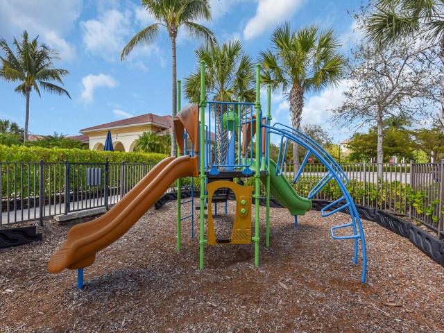 13346  Kent  ST, Naples, FL 34109