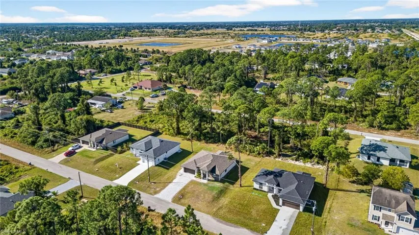 Established Lehigh Acres location with immediate occupancy available.