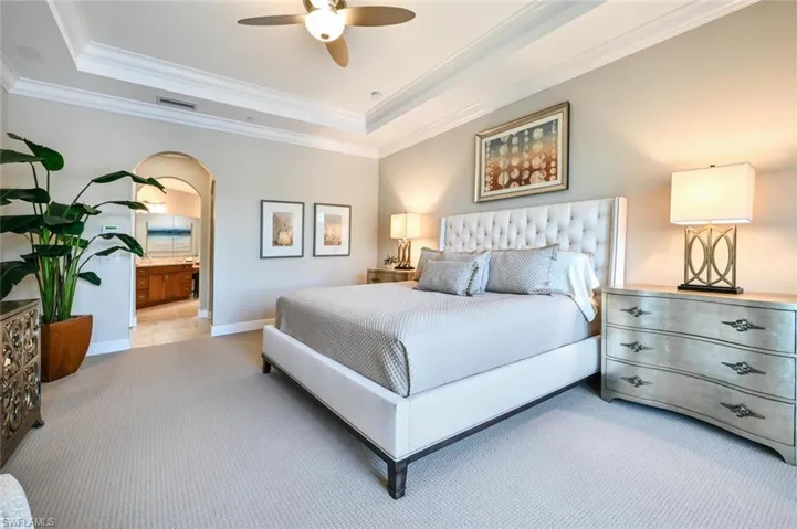 2764  Tiburon E BLVD, Naples, FL 34109
